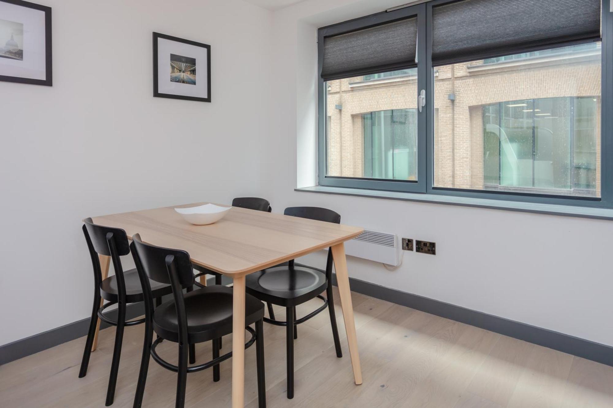 Stylish 1 Bedroom Apartment In Holborn In A Great Location Londres Exterior foto